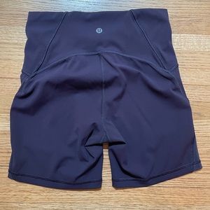 LULULEMON - High Rise Shorts - Size 6